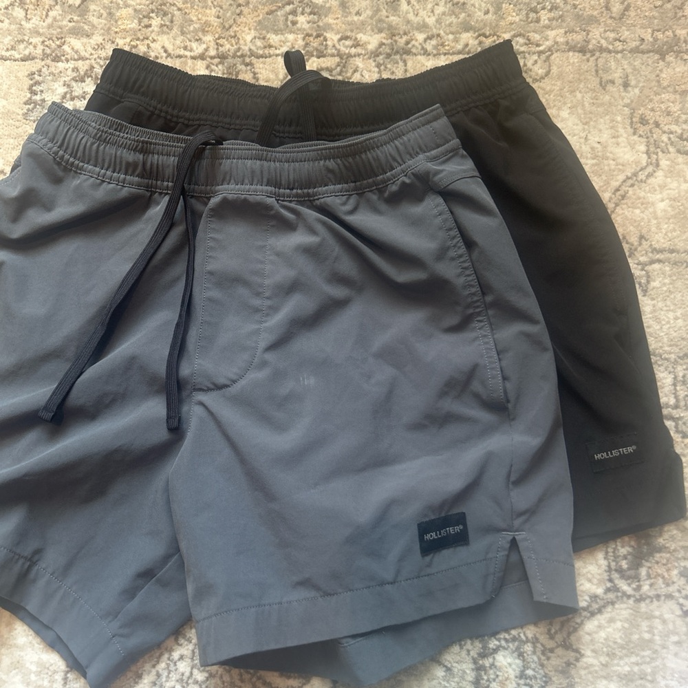 Hollister Men’s Sport Shorts - Black & Charcoal Gray size XS (2 pair)